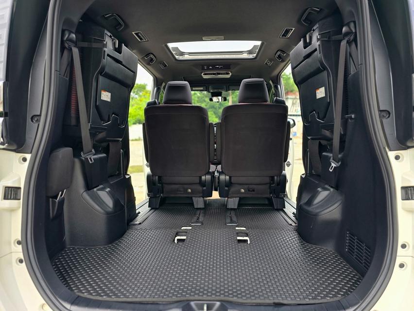 (แจ้งรหัสรถ CBLX5297) ! 🚐 TOYOTA VOXY 2.0 ZS MC 2019 จดปี 2020 รูปที่ 10