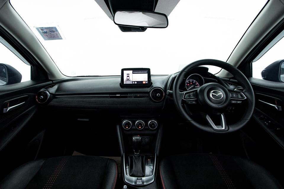 MAZDA 2 1.3 SP SEDAN 2024  18