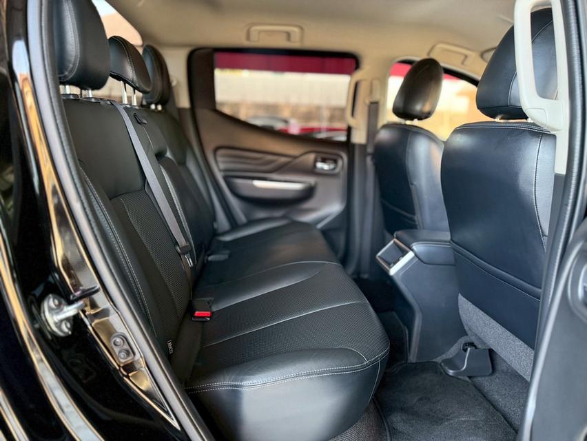 ปี 2019 MITSUBISHI TRITON, 2.4 GTโฉม PLUS DOUBLE CAB สีดำเกียร์ธรรมดา6สปีด ดีเซล มือเดียวป้ายแดง 8