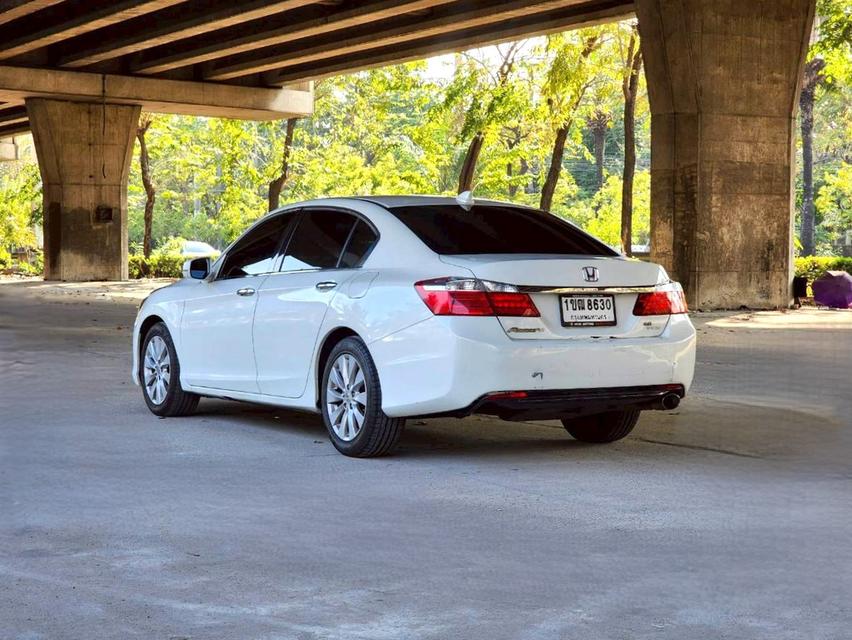 ขายรถ Honda Accord 2.0E ปี 2013 สีขาว เกียร์ออโต้ รูปที่ 6