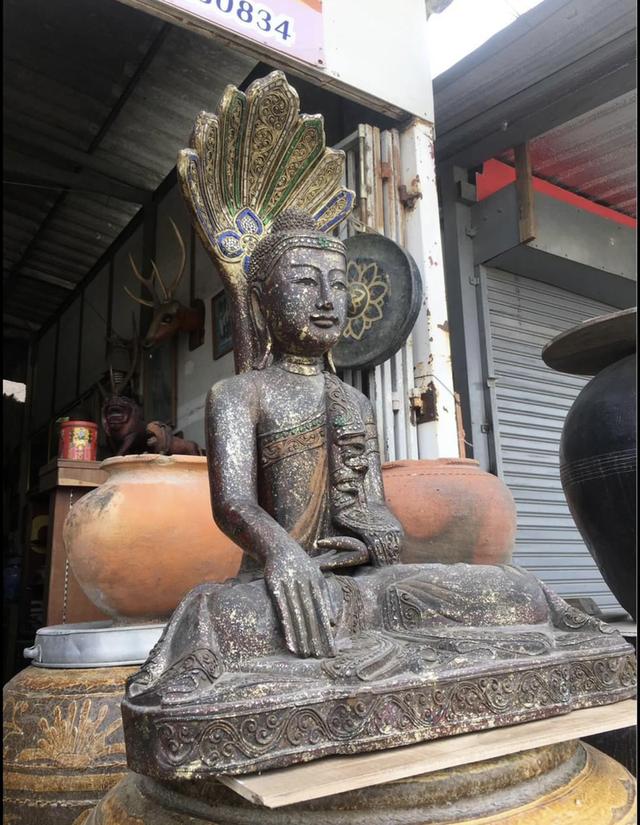 พระพุทธรูปไม้แกะสลัก พระไม้โบราณ มัณฑะเลย์ ปางนาคปรก หน้าตัก15นิ้ว