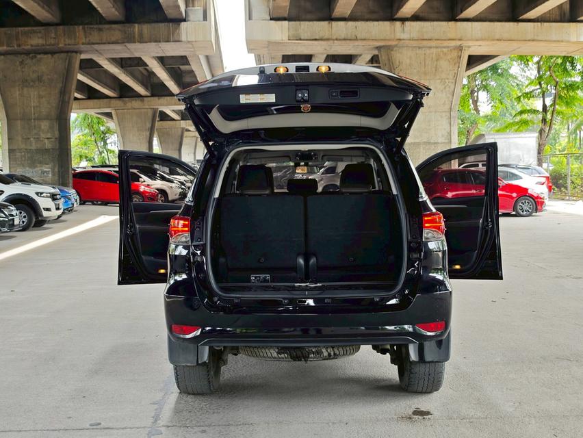Toyota Fortuner 2.4 V 2WD AT ปี 2019 รถสวยมือเดียว รุ่นท๊อปขับ2 8