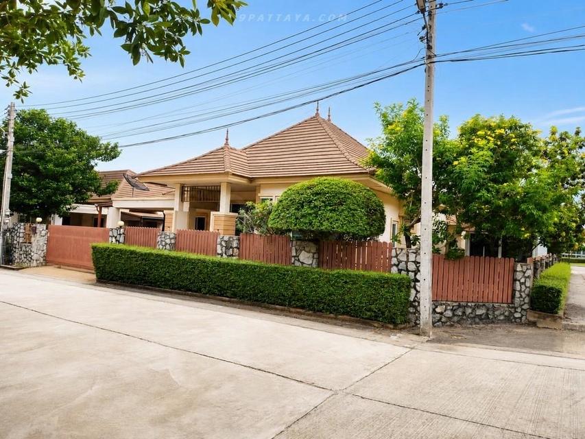 For Sale — Corner Detached House with Tenant, Prime Pattaya Location 85sqw 340sqm 4bedrooms 4bathrooms Buyer can receive rental income immediately 2