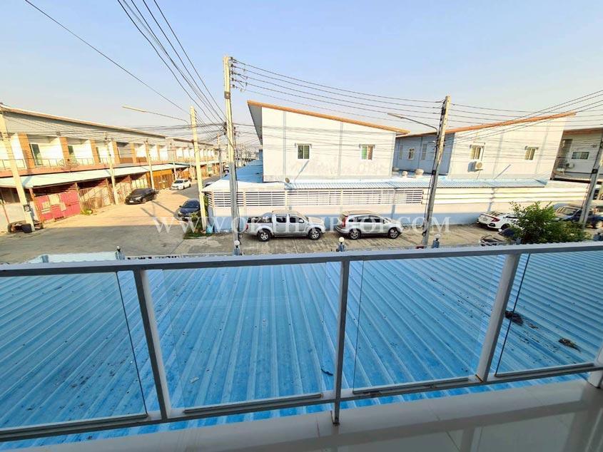 ทาวน์โฮม ฉัตรไพลิน ลาดหลุมแก้ว ปทุมธานี 14