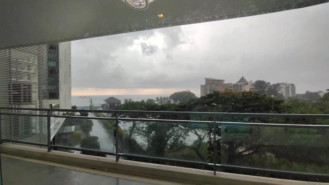 Sale/Rent  Reflection Jomtien beach Pattaya 2 bedroom sea view 2 bathroom  1 stories room 1 kitchen  Size 117 sqm.  Building B, Floor 2nd 12