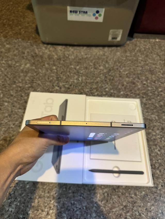 ขายSamsungTabS9FEสีGray128กิ๊กLTEใส่ซิมได้ยกกล่องอุปกรยังไม่แกะใช้งานดีทุกๆฟังชั่นถูกๆ