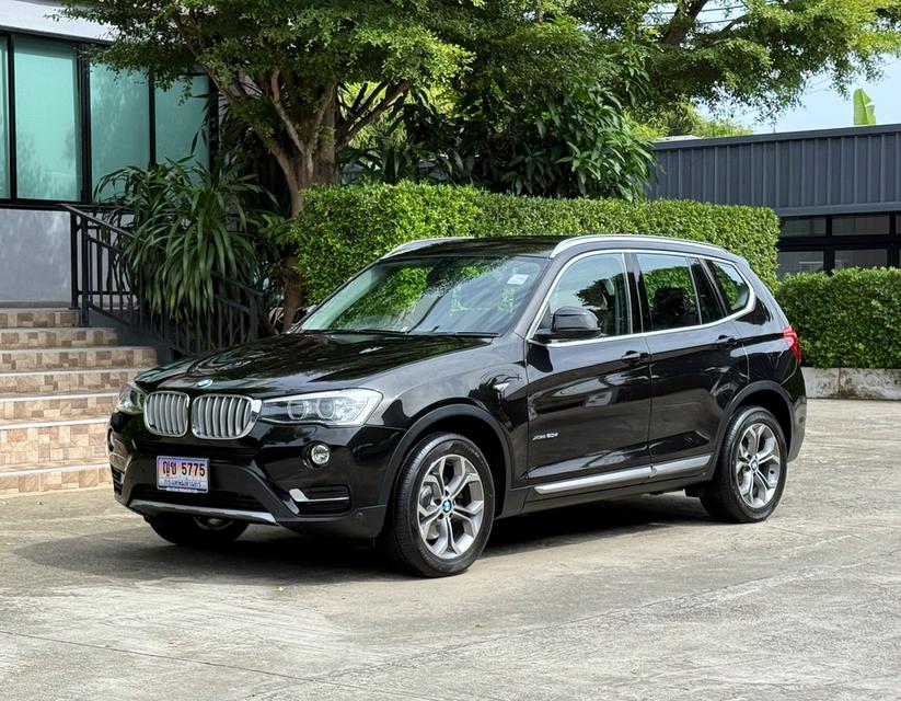 2017 BMW X3 20D XDRIVE LCI รถออกศูนย์ BMW THAILAND รถวิ่งน้อย เข้าศูนย์ตามระยะ รถไม่เคยมีอุบัติเหตุครับ