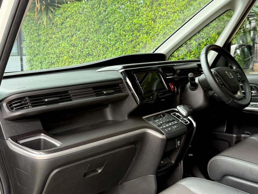 2022 HONDA STEPWAGON G-EX รถมือเดียวออกป้ายแดง รถวิ่งน้อยเพียง 25,000 กม ตัวรถเป็นรุ่น TOP สุด รถไม่เคยมีอุบัติเหตุครับ 12