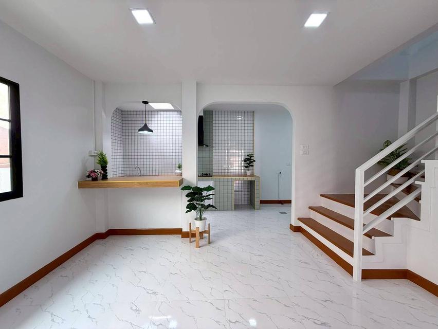 🔥 ฟรีโอน! ได้บ้าน 3 นอน #มีห้องนอนชั้นล่าง อยู่หนองจอกแบบนี้ คุ้มเกินราคา! 4