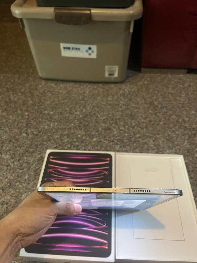 ขายiPadPro11นิ้วM2สีSpace Black256กิ๊กมีกล่องอีมี่ตรงWifi Celluerใช้งานดีถูกๆ