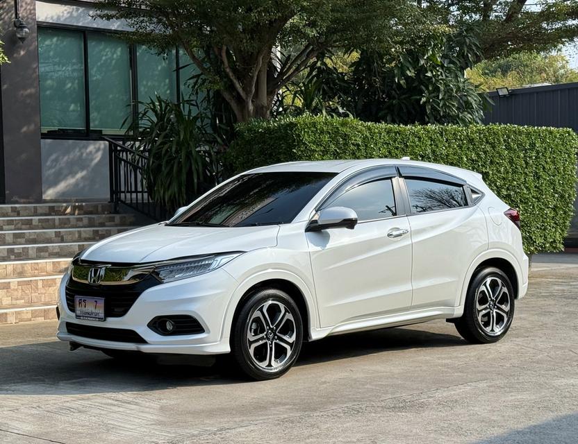 2020 HONDA HRV 1.8 EL รถมือเดียวออกป้ายแดง รถวิ่งน้อยเพียง 40,000 กม เข้าศูนย์ทุกระยะ รถไม่เคยมีอุบัติเหตุครับ รูปย่อยที่ 4