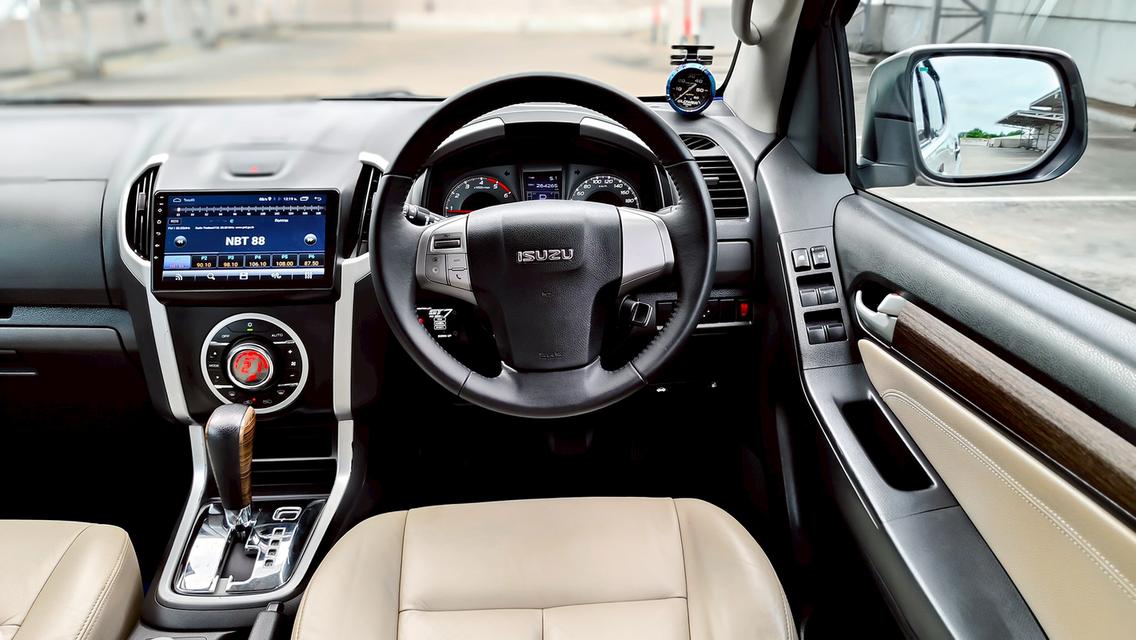 ISUZU Mu-X 3.0 4WD A/T ปี 2013 จด 2014  13