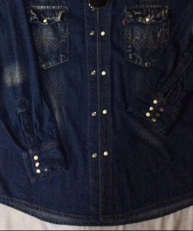 เสื้อยีนส์นํ้าหนักเบา มือสอง รูปที่ 4