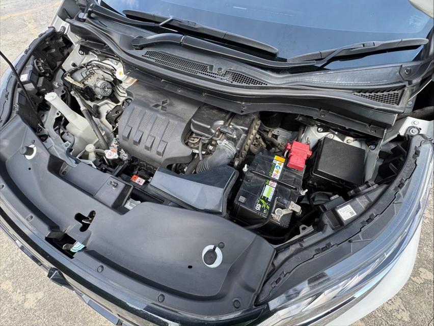 Mitsubishi Xpender 1.5 Cross AT สีขาว รูปที่ 18
