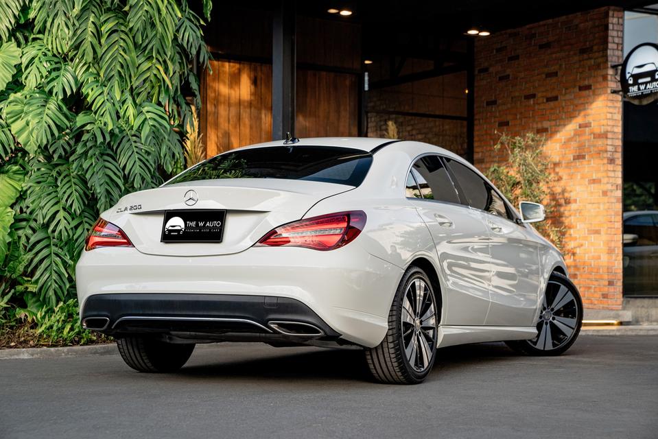 Mercedes-Benz CLA200 Urban โฉม Facelift ปี 2017❤️‍🔥𝐂𝐋𝐀𝟐𝟎𝟎 เข้าใหม่! โฉม𝐅𝐚𝐜𝐞𝐥𝐢𝐟𝐭 1 ล้านมีทอน 💵 2