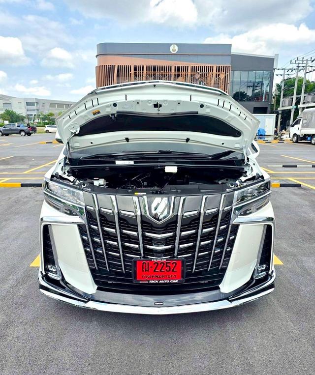 Toyota ALPHARD 2.5SC PACKAGE สีขาว ปี 2024 ไมล์ 60,000 กม.