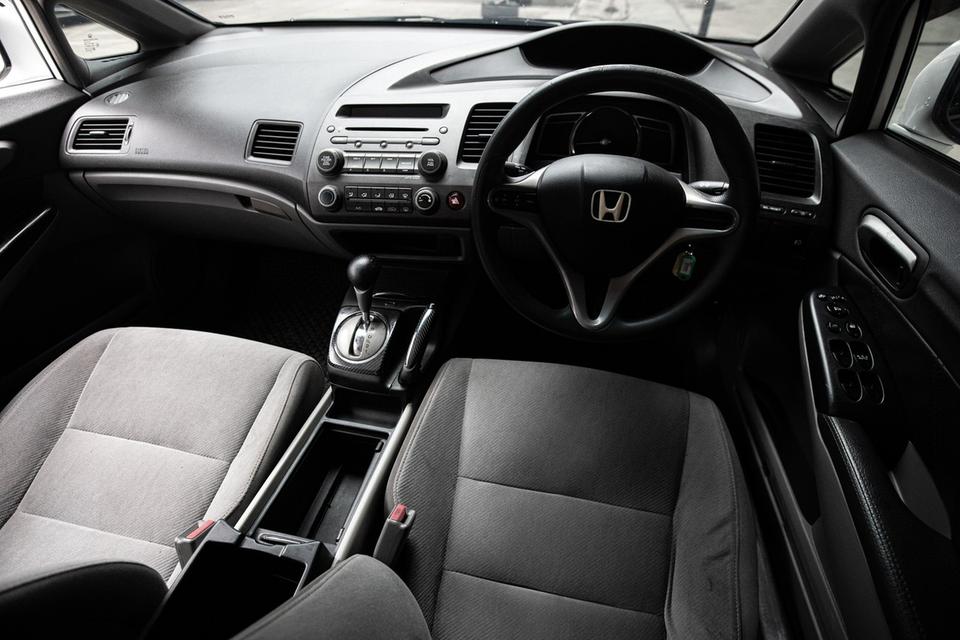 #HONDA #CIVIC FD MNC 1.8 S AS ปี 2010สีขาว | รถบ้านสวย สภาพดี✨ เดิมสวย ดูแลดี พร้อมใช้งาน✅ ไม่เคยชน | บอดี้เดิมสวย✅ ไมล์แท้ 162,211 กม.✅ รูปที่ 14