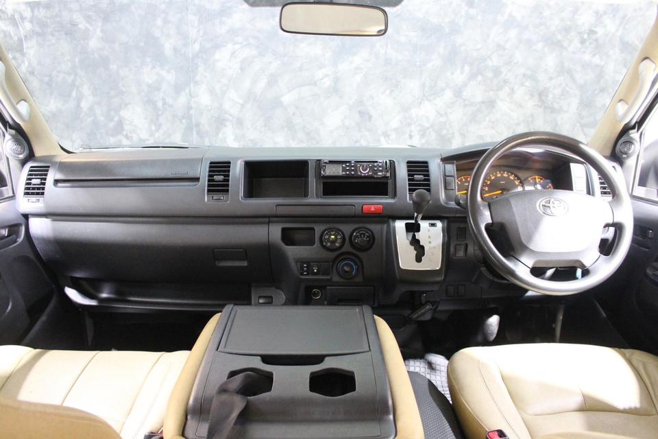 รหัสรถ JRS8997 TOYOTA COMMUTER 3.0 AT 2016 9