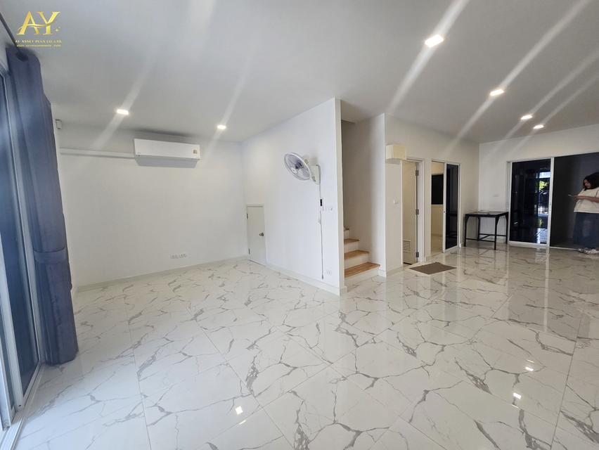 ขายด่วน ทาวเฮ้าส์2ชั้น 22.8ตรว. RK Park2 รามอินทรา-ซาฟารี เลียบคลองสอง บางชัน คลองสามวา กทม เพียง2.69MB. 3