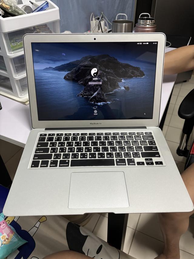 MacBook core i3 