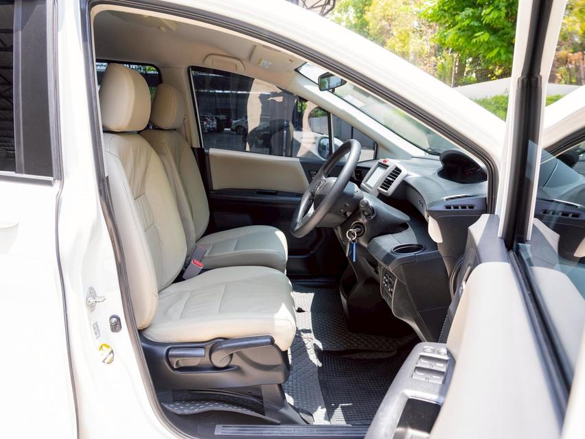Honda Freed 1.5 EL ปี 2012 จด 15 รูปที่ 12