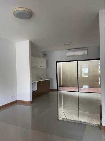 ให้เช่าทาวน์เฮ้า 2 ชั้น หมู่บ้านเออร์บาโน ซอยรามคำแหง 94 อยู่ตรงข้ามสวน หน้าบ้านไม่ติดใคร 4