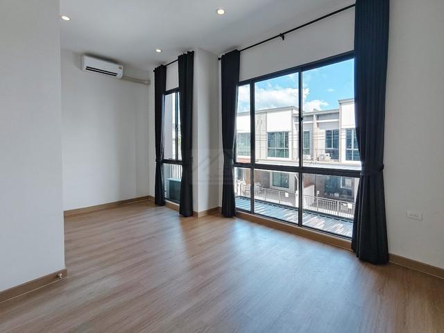 ขายทาวน์โฮม 2 ชั้น วี คอมพาวด์ บางนา-ศรีนครินทร์ V Compound build-in ครัวต่อเติมเต็มพื้นที่ พร้อมอยู่ ใกล้สารสาสน์วิเทศส 4