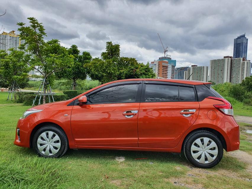 Toyota Yaris Eco 1.2E ออโต้ ปี2017 สีส้ม รถมือ1 ออกห้าง
