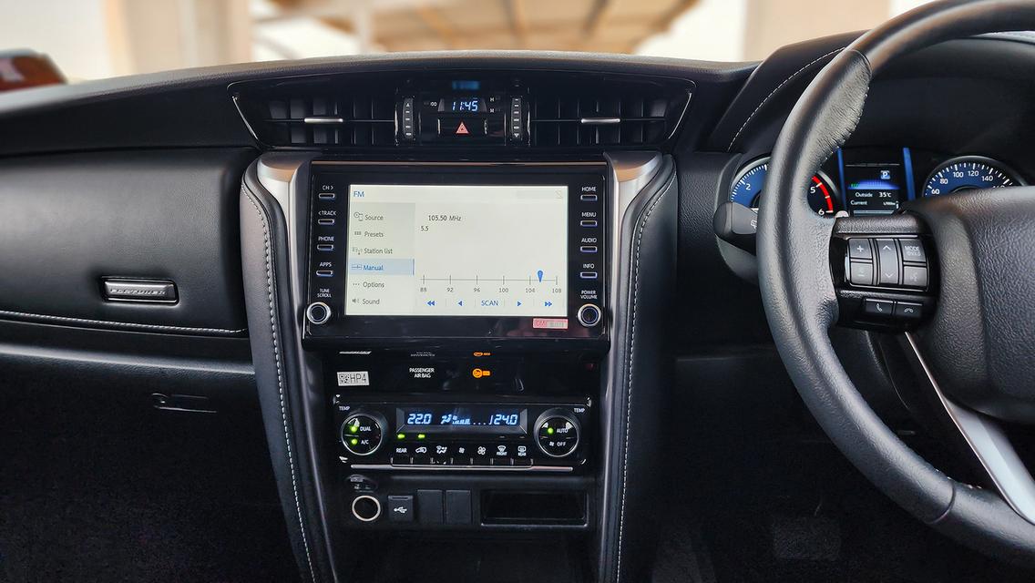 TOYOTA Fortuner 2.4 Leader G 6A/T ปี 2023 รูปที่ 17