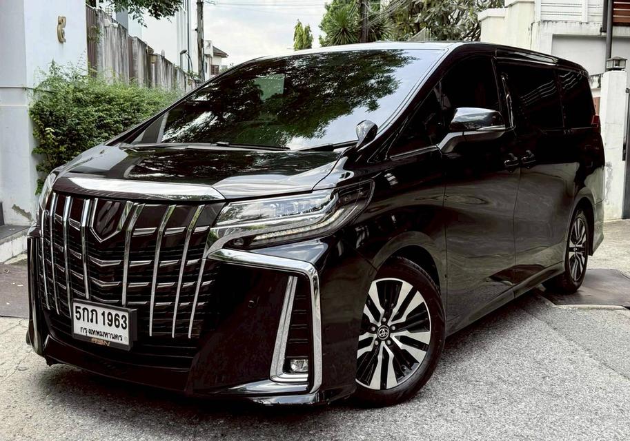 Toyota Alphard SC Package ปี 2017