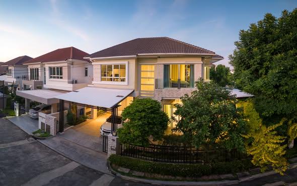 House for Sale Bangkok Boulevard Rama 9 Srinakarin 1