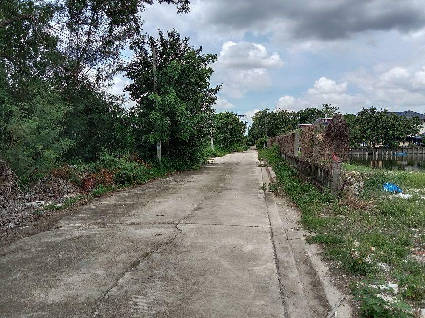 ที่ดินพุทธมณฑลสาย1เข้าซอย900เมตร เนื้อที่4ไร่ เหมาะสร้างบ้านพักอาศัย 2