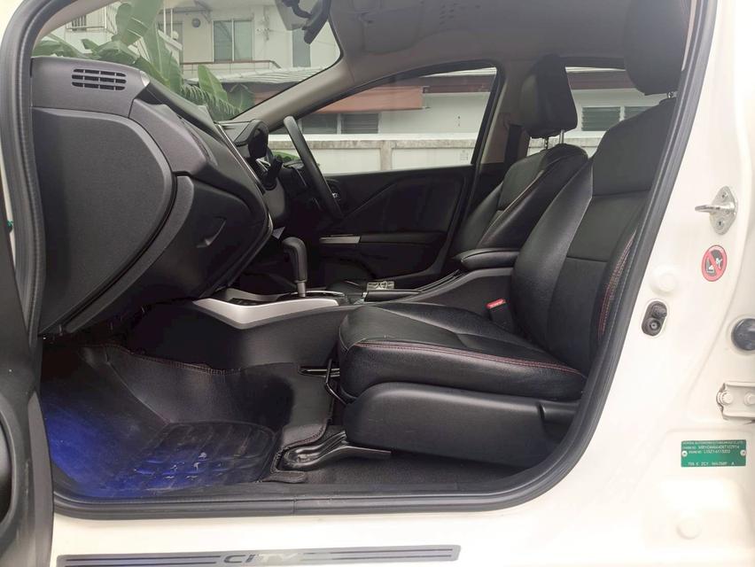 HONDA CITY 1.5 SV TOP   ปี 2018        สีขาว    ออโต้  18