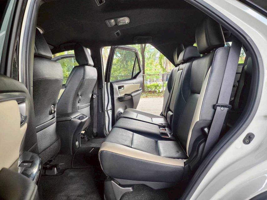 🔥ฟรีดาวน์ รถสวยมือเดียว ตัวท๊อปสุด รถเดิมๆ น๊อตไม่ขยับ Toyota Fortuner 2.8 LEGENDER BLACK TOP 4WD AT ปี 2022 18