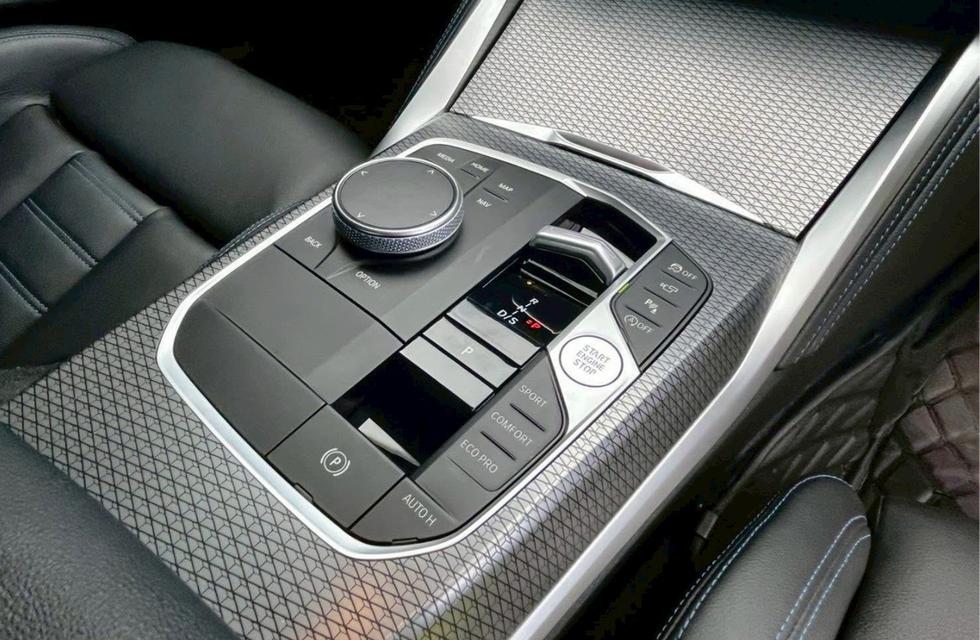 BMW M240i xDrive ปี 2022  13