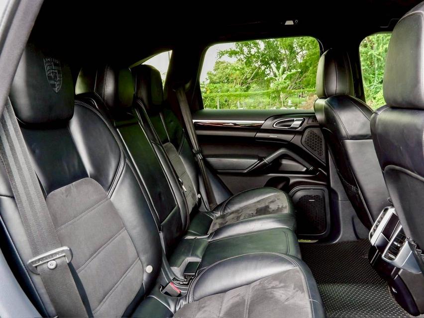 รหัสรถ PR1277 Porsche Cayenne S E-Hybrid Platinium Edition Package ออกห้าง Porsche Thailand ปี 2017 Fulloption 8