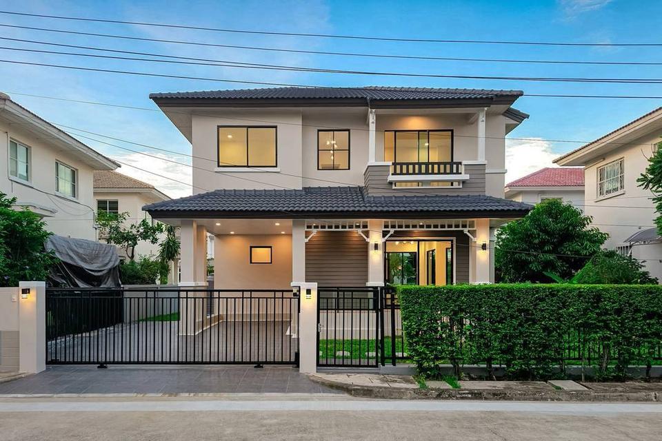 หมู่บ้านมัณฑนาปิ่นเกล้า-พระราม5บ้านเดี่ยว 2 ชั้น ตกแต่งใหม่พร้อมอยู่ โครงการทำเลทองติดถนนใหญ่ 1