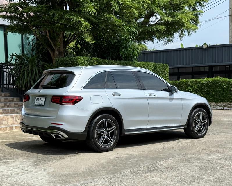2022 BENZ GLC 220D AMG รถมือเดียวออกป้ายแดง รถวิ่งน้อย เข้าศูนย์ทุกระยะ ไม่เคยมีอุบัติเหตุครับ รูปที่ 3