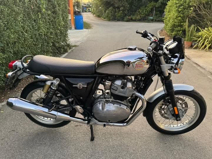 ขายด่วน Royal Enfield Interceptor 650 สีโครเมี่ยม