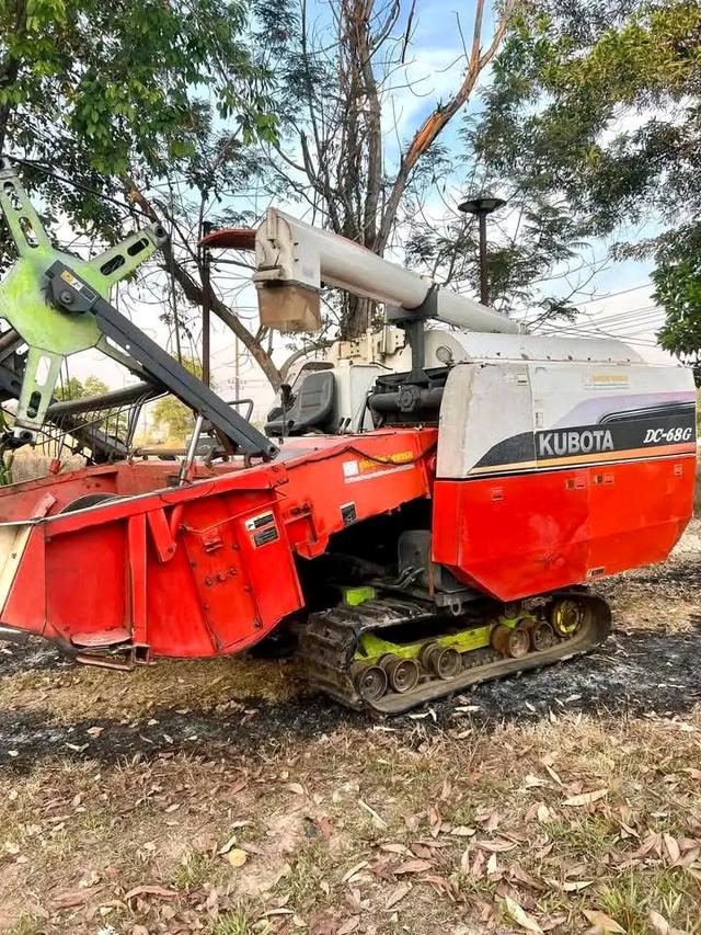 รถเกี่ยวข้าว KUBOTA พร้อมใช้งาน 2