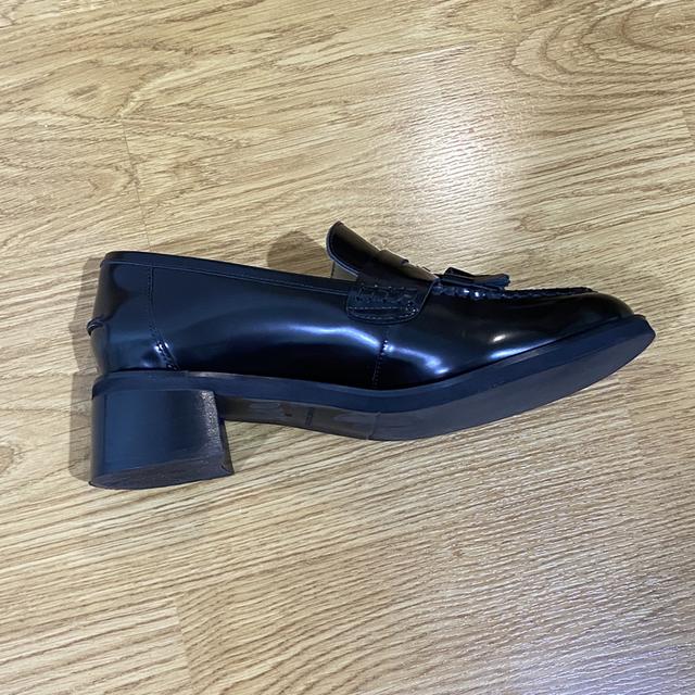 รองเท้า loafer มือสอง รูปย่อยที่ 4