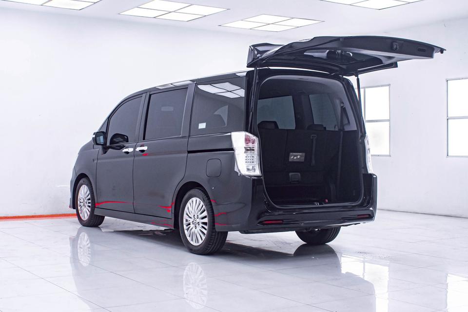 HONDA STEP WAGON SPADA 2.0 JP 2013