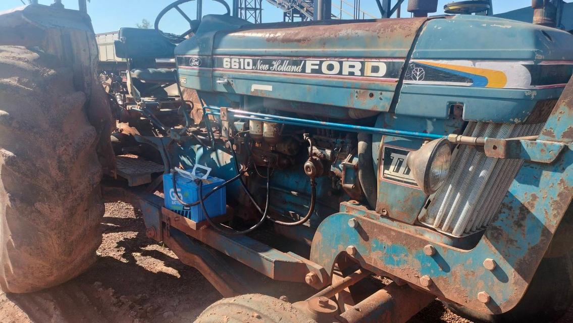 รถไถ FORD 6610