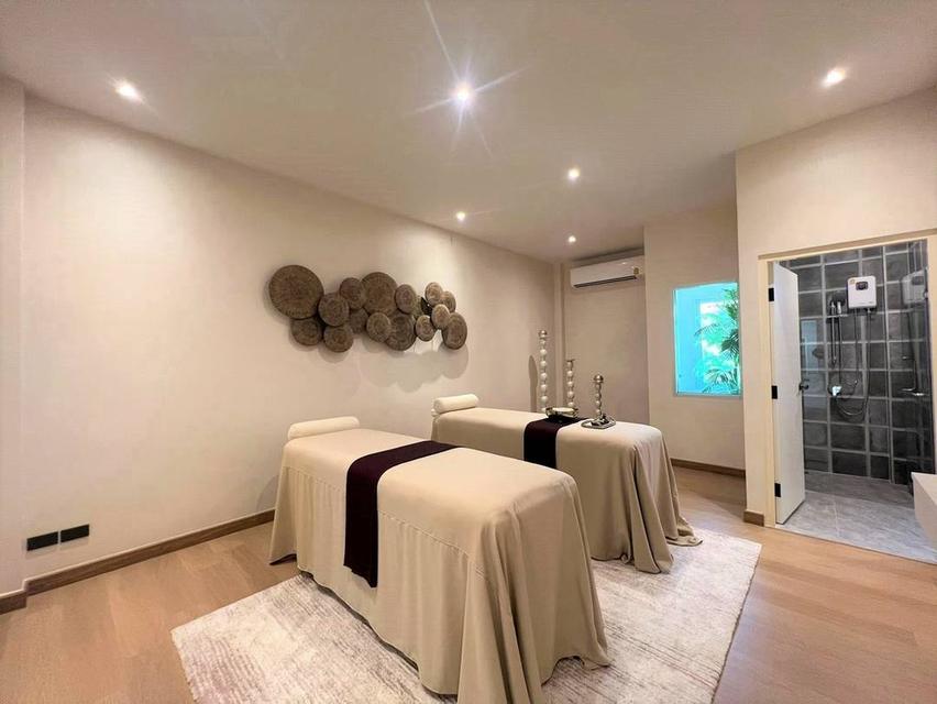 บ้านหรู รามอินทรา พูลวิลล่า กรุงเทพ สระว่ายน้ำส่วนตัว ออกแบบสวย Luxury Pool Villa | Private Resort Living in the City 8