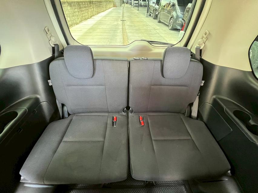 ปี 2017 NISSAN SERENA HYBRID 2.0 X สีขาว เบนซินไฟฟ้า ตัวท็อป 12