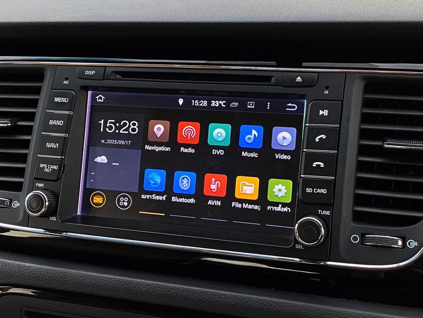 KIA Grand Carnival 2.2 EX 2015  17