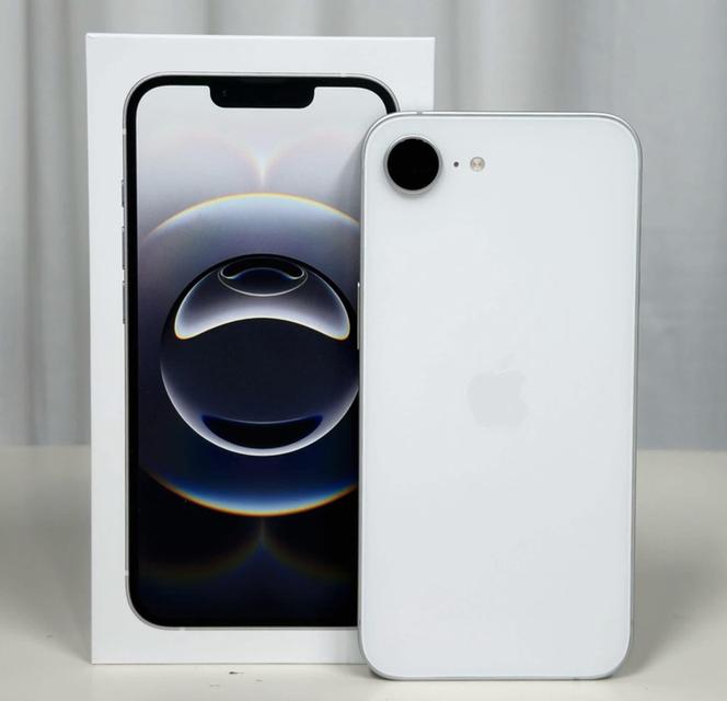 iPhone 16e White สำหรับขายเท่านั้น