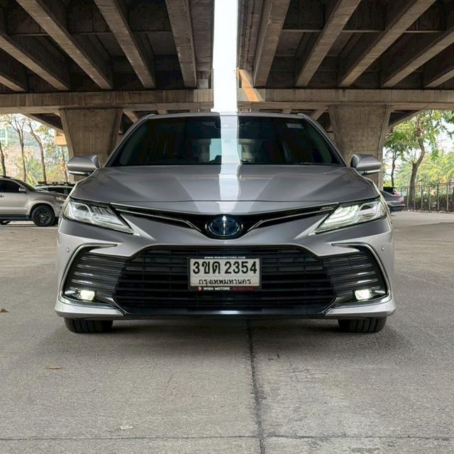 🔥ฟรีดาวน์ รถสวยมือเดียว ปีใหม่ ขับดีมาก Toyota CAMRY 2.5 HEV PREMIUM AT ปี 2022 รูปที่ 3