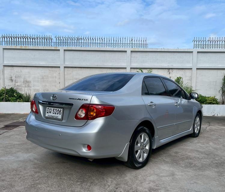 รหัสรถ AP5206 toyota altis รุ่น 1.8 E ปี 2010 สีบรอนซ์เงิน