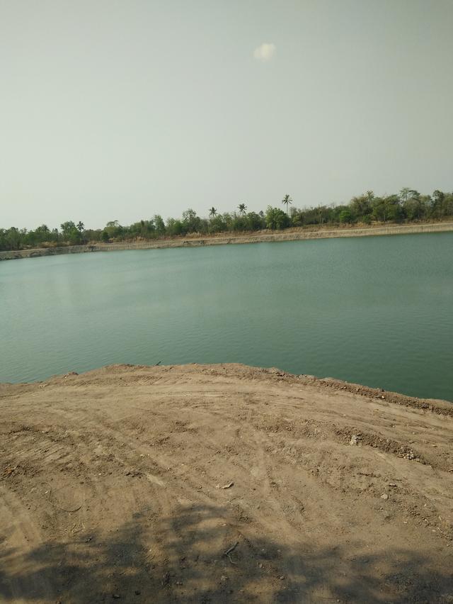 ที่ดินว่างเปล่า ติดน้ำ เป็นที่จัดสรร เหมาะไว้ปลูกบ้านอาศัย 2